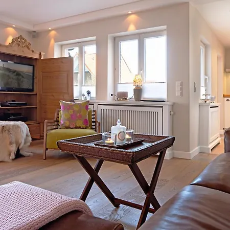 Nyaraló Acht Ahoi *