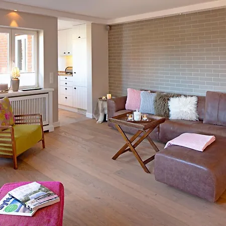 Holiday home Acht Ahoi *
