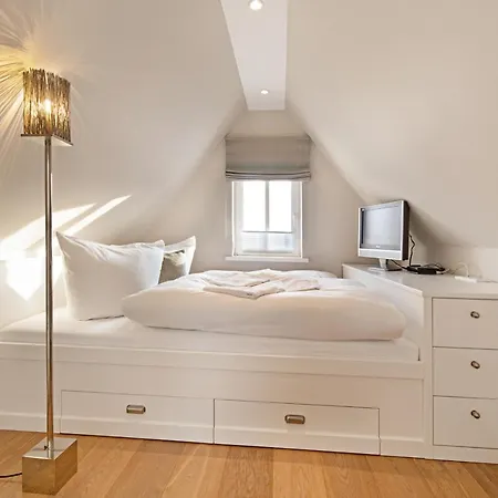 Acht Ahoi * 里斯特