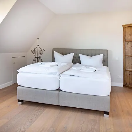 Acht Ahoi Nyaraló *