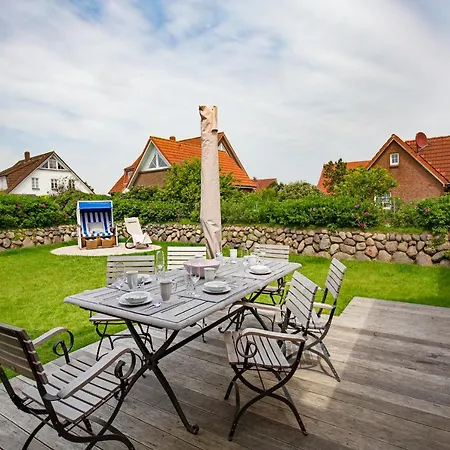 Acht Ahoi 度假居 *